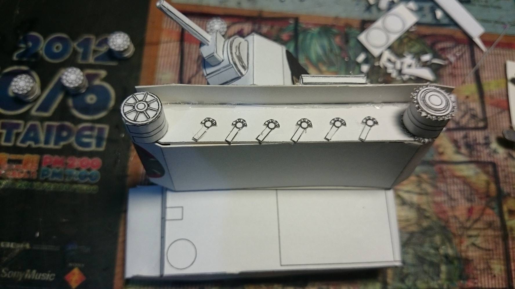 Клим Ворошилов-2 重型坦克KV-2 紙模化製作2 10