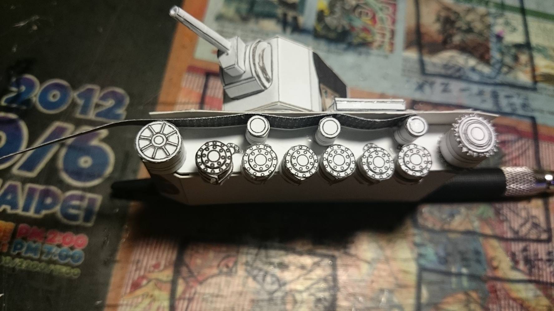 Клим Ворошилов-2 重型坦克KV-2 紙模化製作2 12