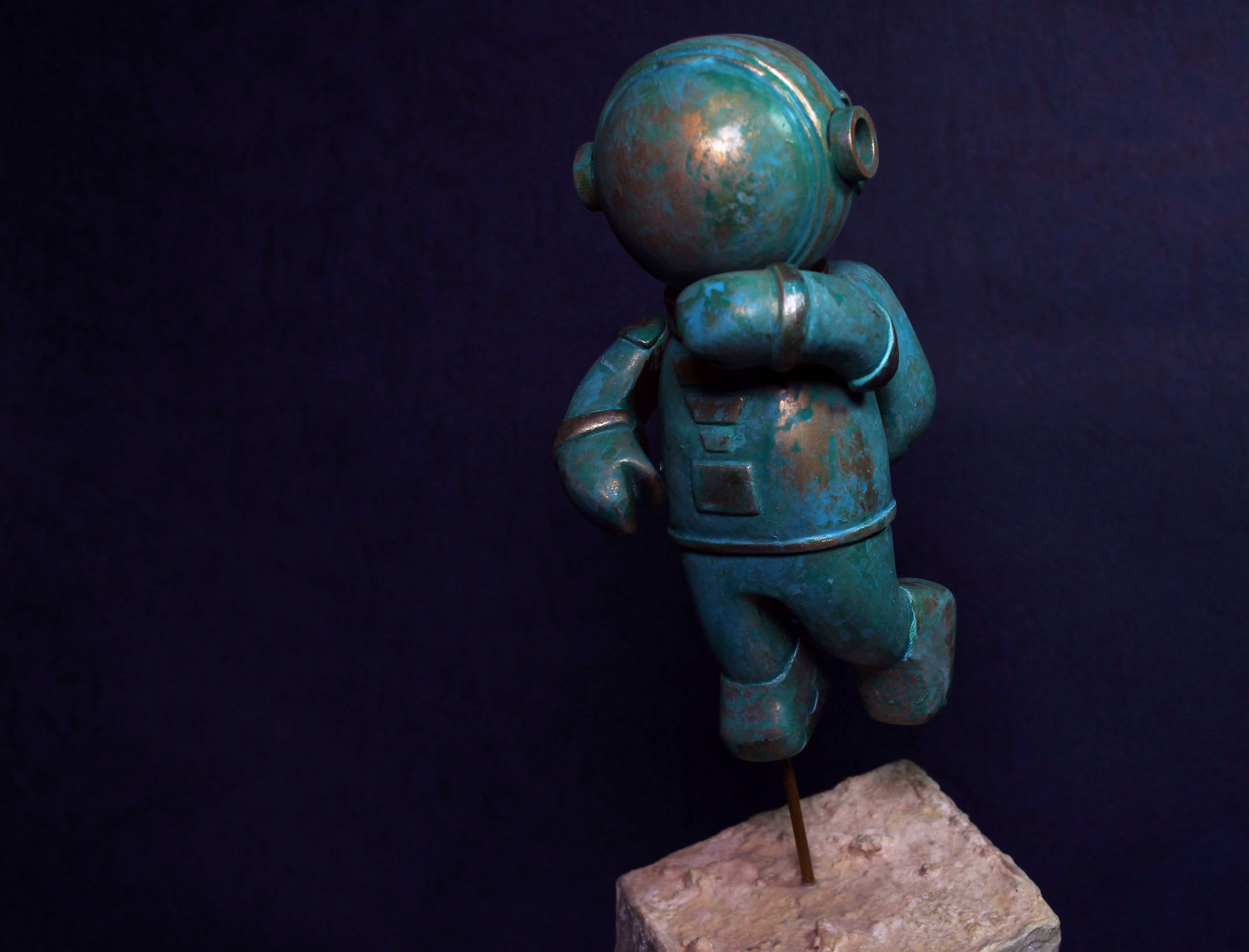 Astronaut設計師玩具一期配色色樣 銅牌
