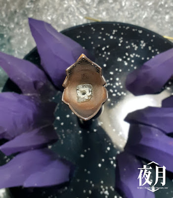 內部空心壓克力樁填進 AB 土 提供銅樁支撑